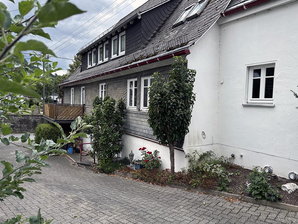 Ein Foto eines Fachwerkhaus in Sternberg, ein Referenzprojekt der SORIWA GmbH